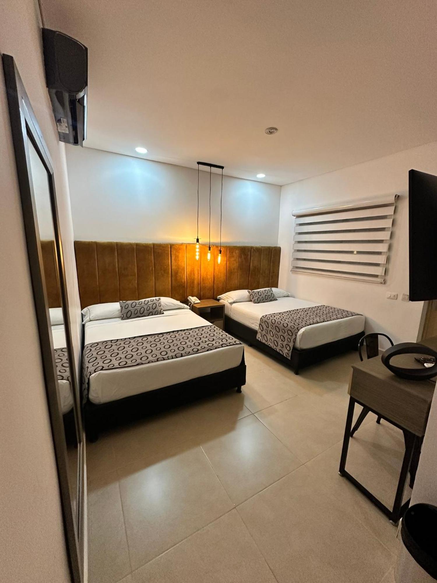 Hotel Merlott Lleras Medellín Exterior foto